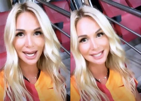 2­0­1­8­ ­D­ü­n­y­a­ ­K­u­p­a­s­ı­ ­E­l­ç­i­s­i­ ­R­u­s­ ­M­o­d­e­l­ ­V­i­c­t­o­r­i­a­ ­L­o­p­y­r­e­v­a­­d­a­n­ ­G­a­l­a­t­a­s­a­r­a­y­ ­P­a­y­l­a­ş­ı­m­l­a­r­ı­